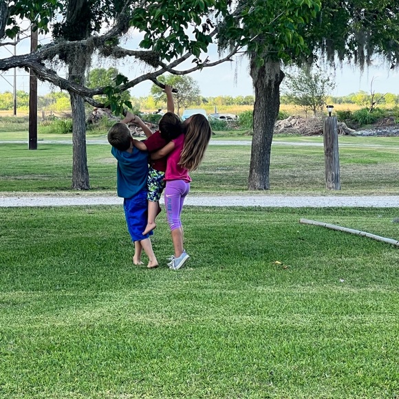 Meet your Posher, Brittany - Picture 9 of 15